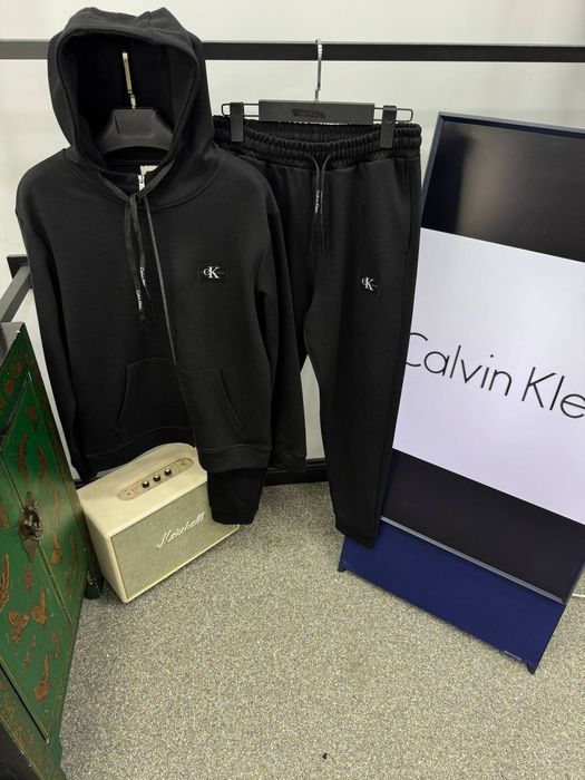 Мъжки екипи различни модели