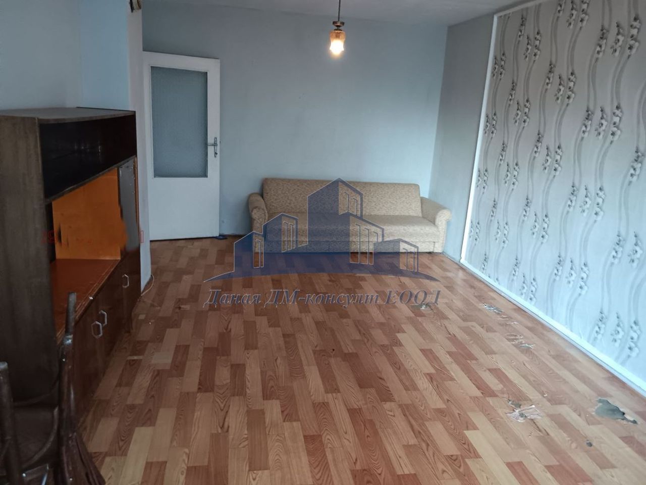 Продава се Двустаен апартамент в Шумен, Добруджански - 61 кв.м за 1255 €/кв.м - Снимка #3
