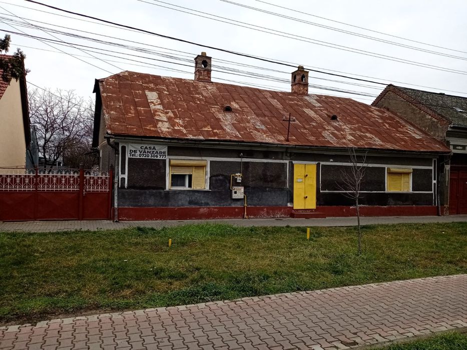 Casă de vânzare în Chișineu-Criș, județul Arad