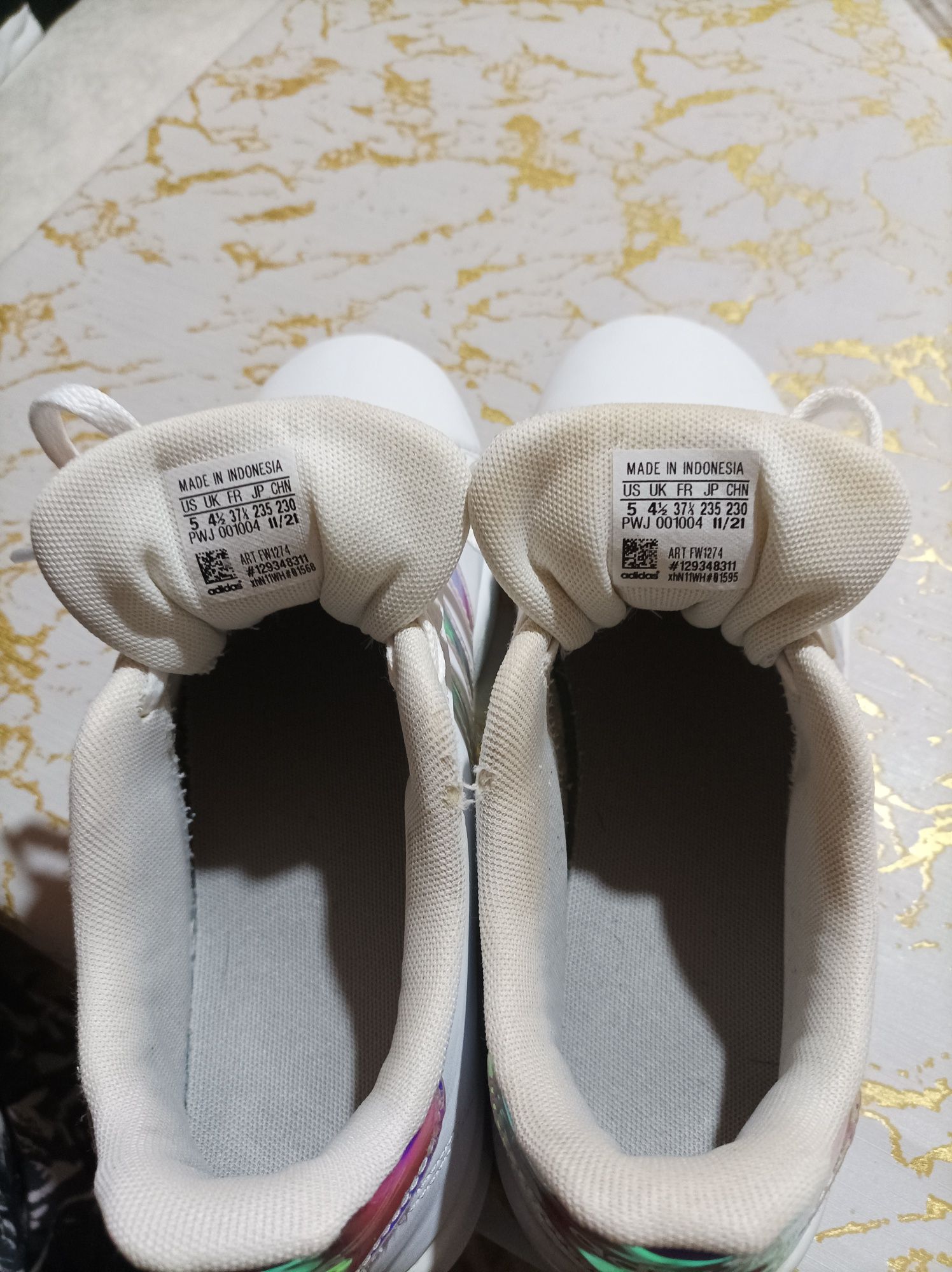 Adidas маратонки
