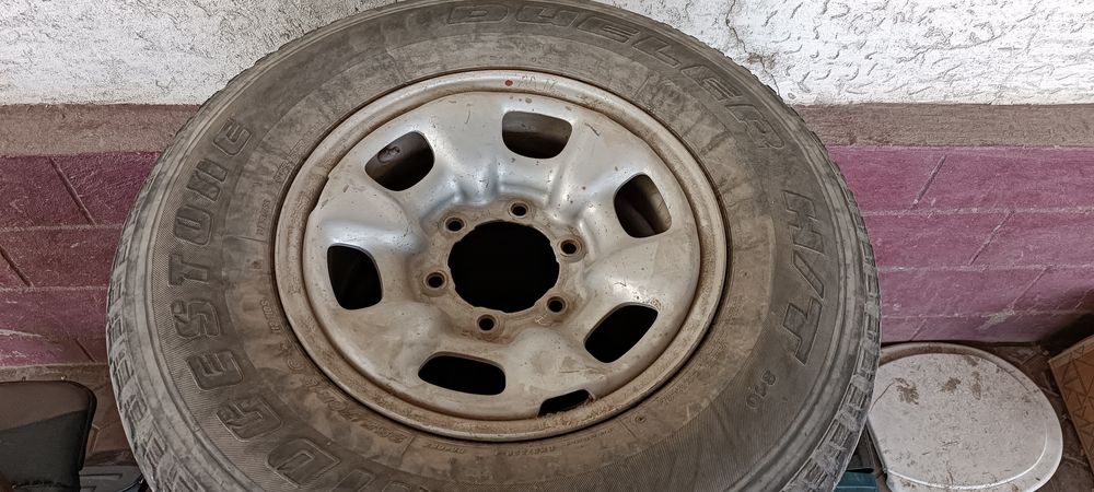 Диски от тойота Хайлюкс оригинал без резины комплект 4 шт в хорошем со