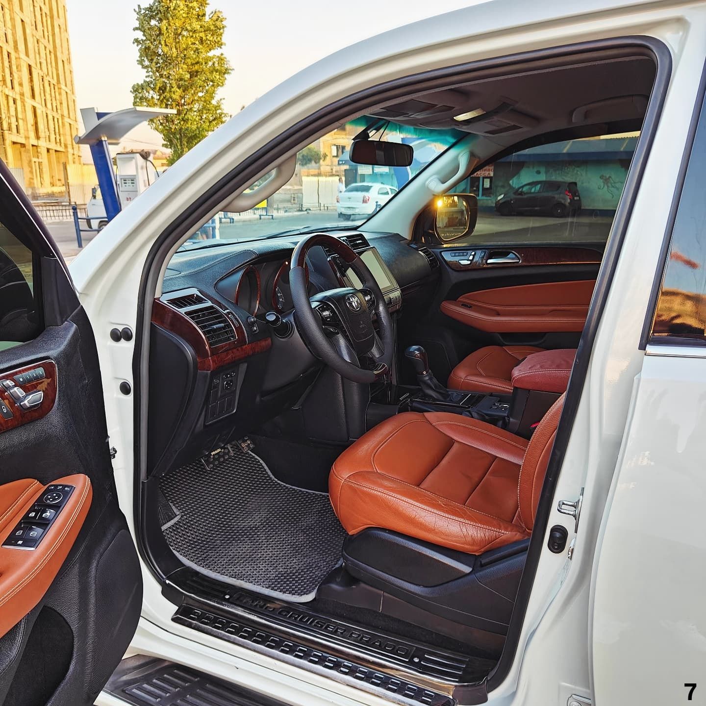Toyota Land Cruiser Prado 150, 2010, в отличном состоянии