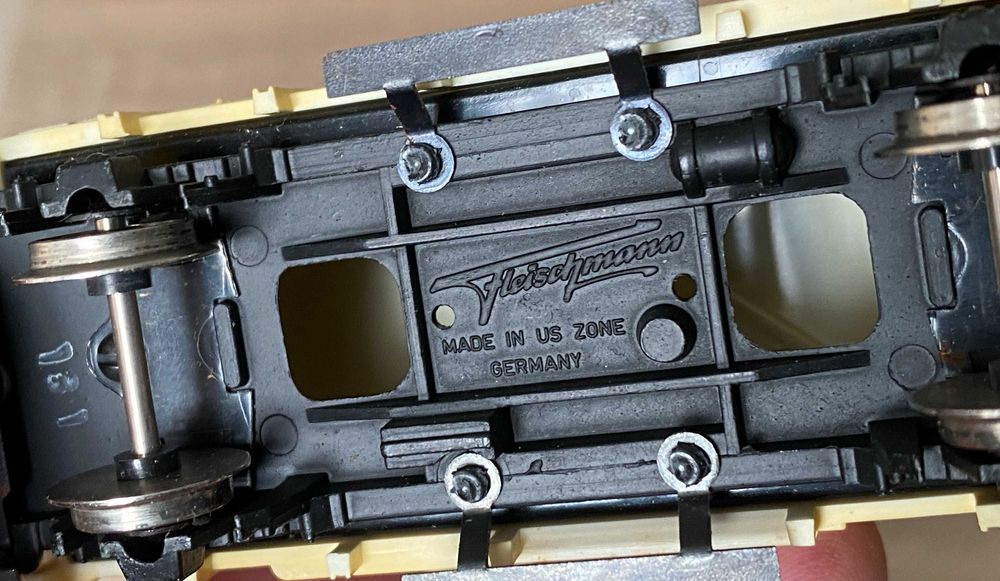 Vagon bere Fleischmann 1484 DB cabina frana H0 made in us zone germany