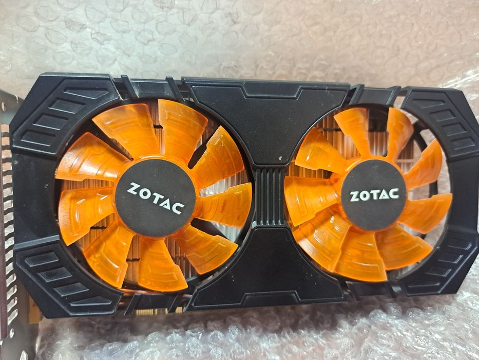 Video karta sotiladi