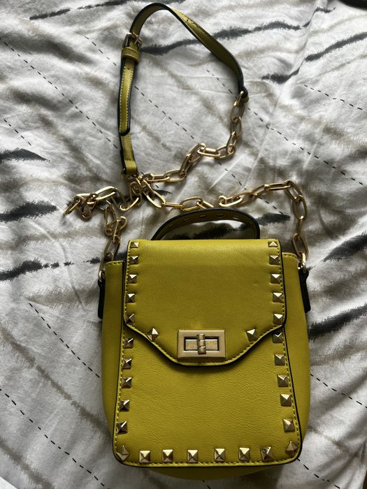 Дамска чанта в жълто-зелен цвят