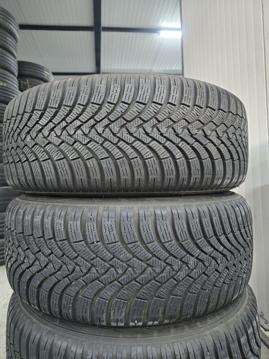 4 Броя 225/55/17 Falken 2x8,5mm 2x7,5mm 22dot