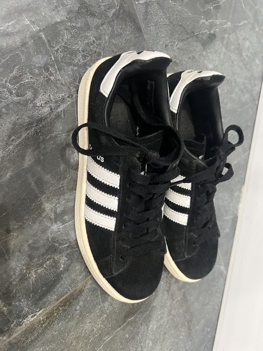 Кроссовки по 2000