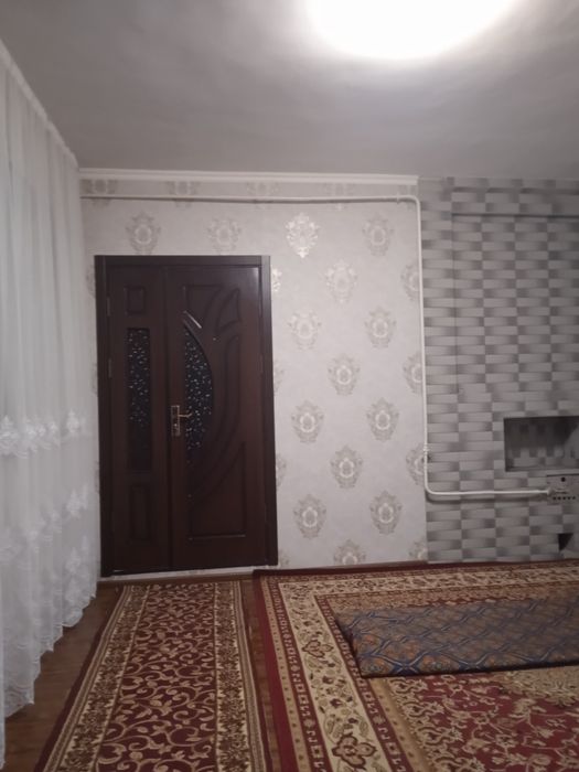 Срочно уй сотилади хонадон жудаям файизли 3 5 сотихли 6 хонали