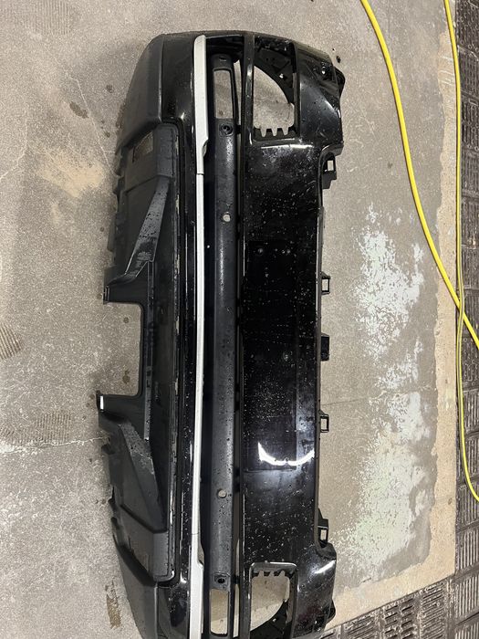 Продам Бампер от Range Rover!