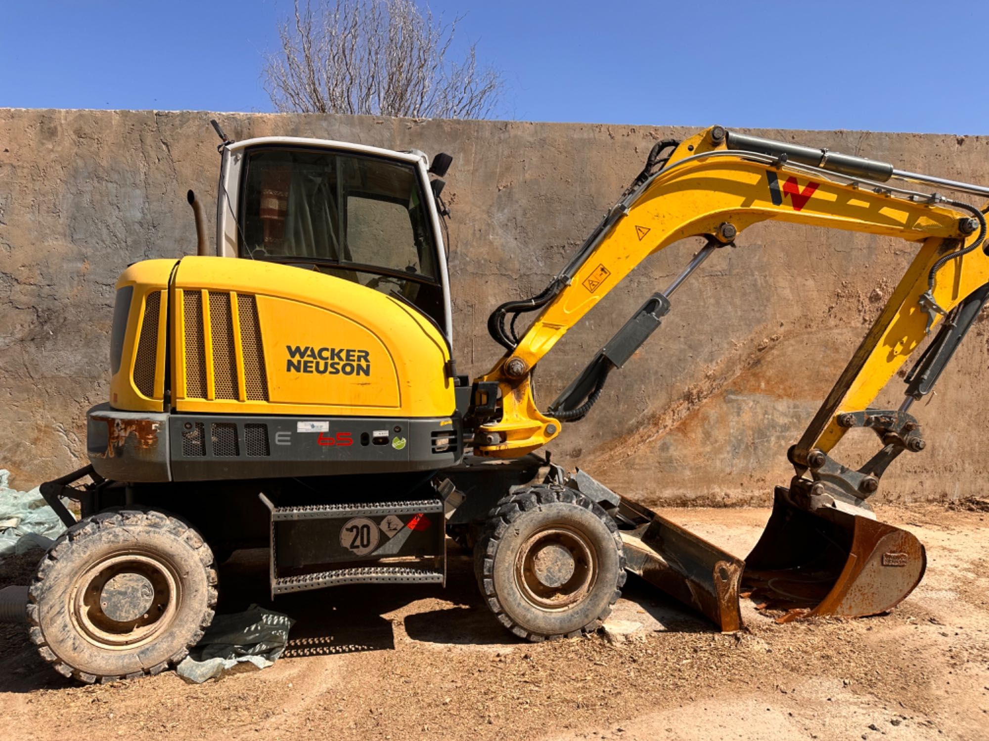 Wacker neuson ekskovator srochna