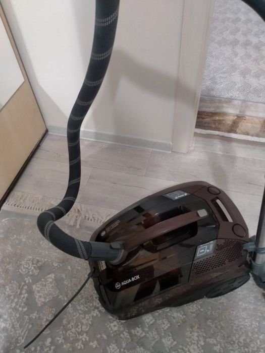 Продам Моющий пылесос