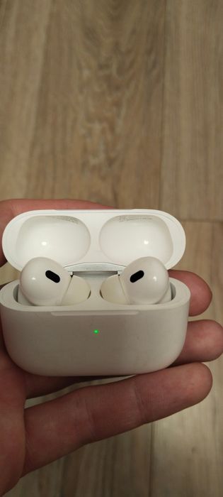 Наушнкии Airpods