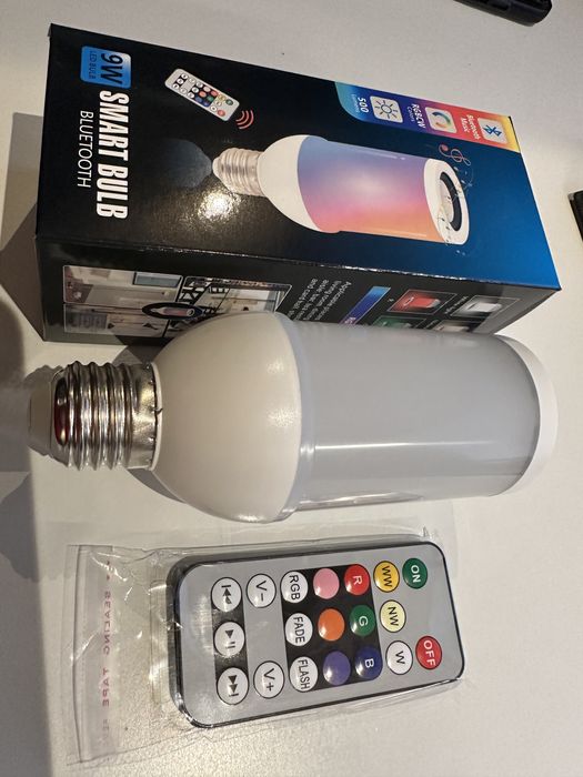 Bec Led RGB 9w / 16 Culori,  Bluetooth, Muzica, Telecomanda 24 Taste