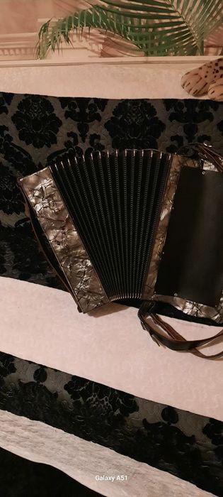 Acordeon hohner verdi I