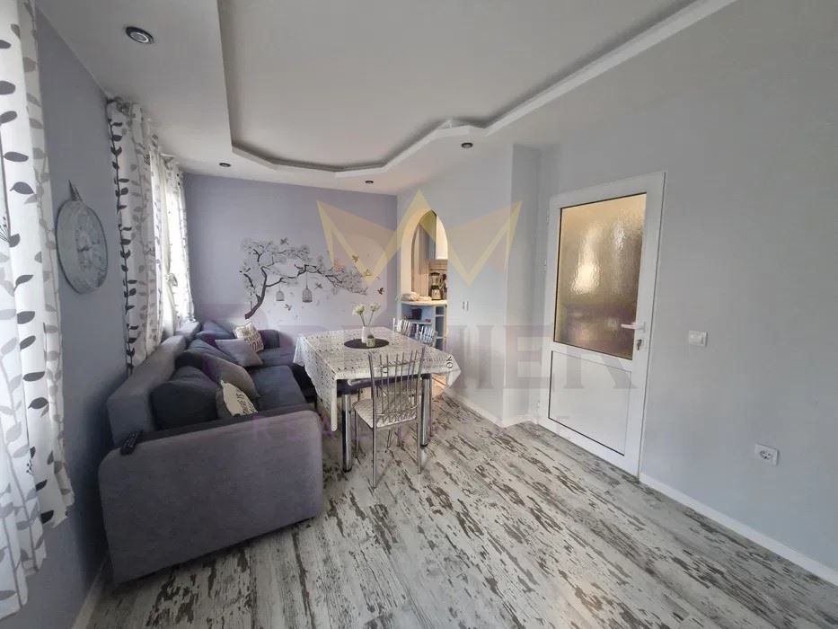 Тристаен апартамент