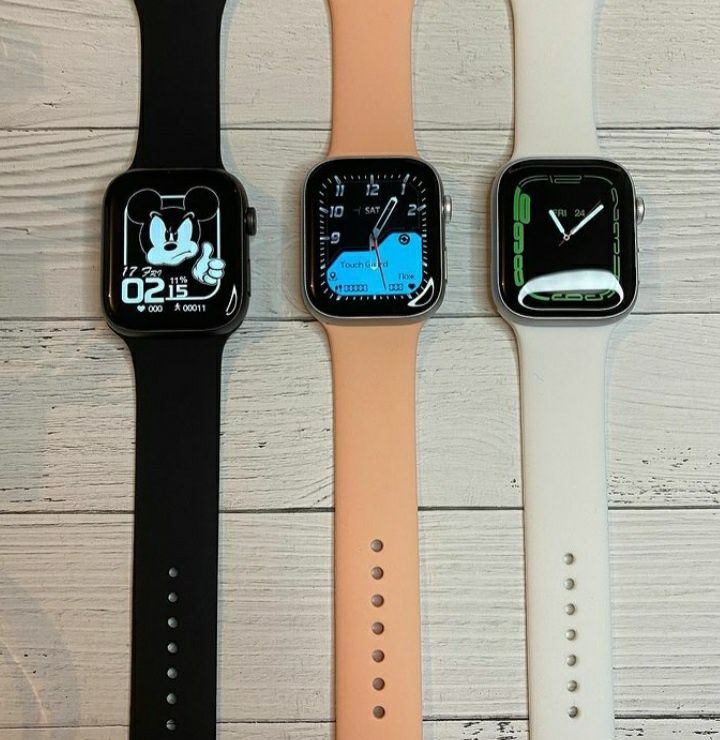 Apple watch 7   .