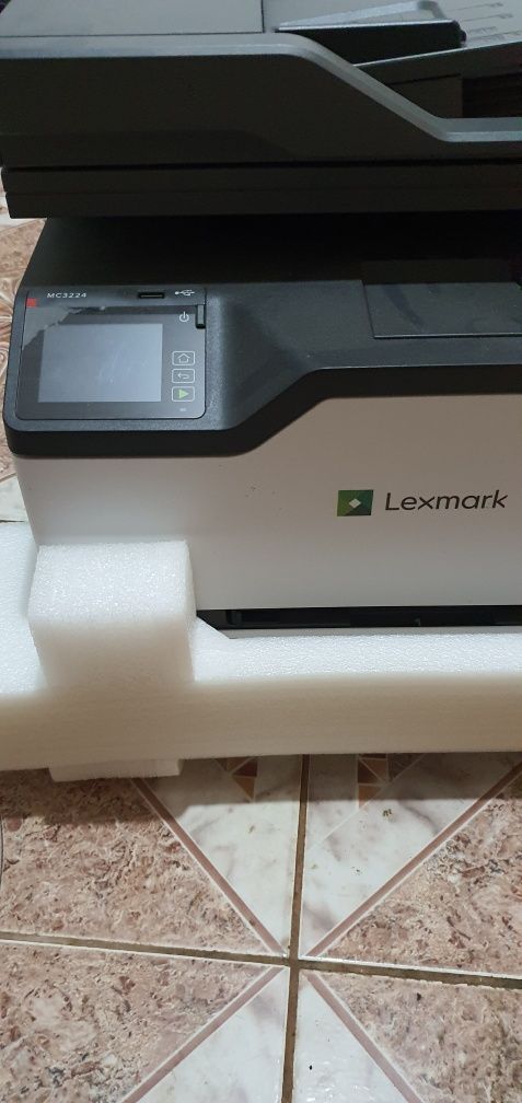 Imprimanta multifunctional laser Lexmark MC3224 ca nou (nu hp, canon)