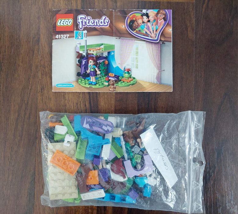 LEGO Friends Dormitorul Miei 41327, varsta 6+