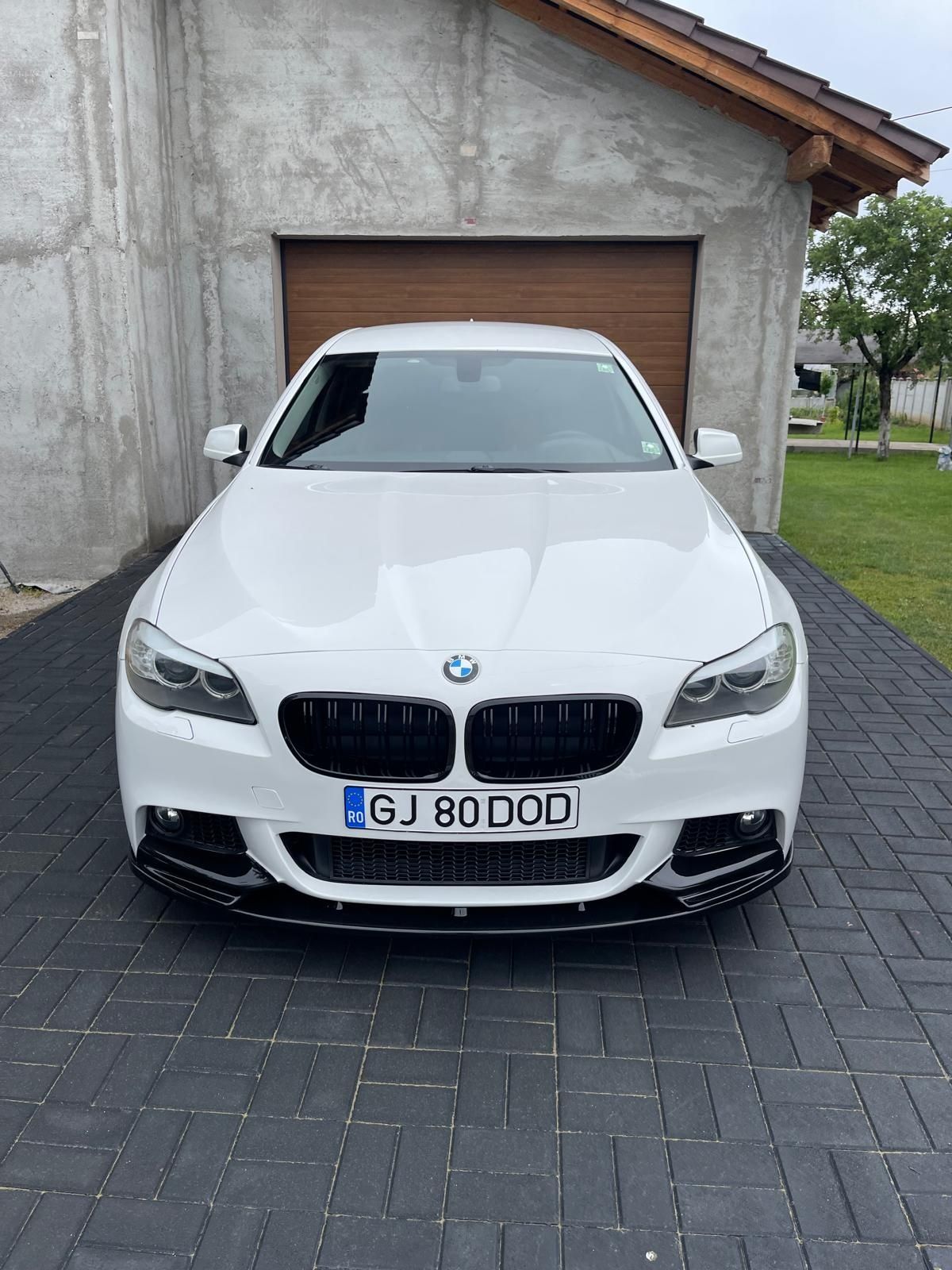 Vând bmw f10 2.0 184 cp