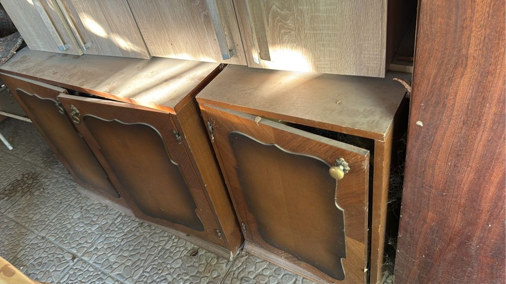 Мабель и газ плита очень дешево 5-10000, в хорошем состоянии