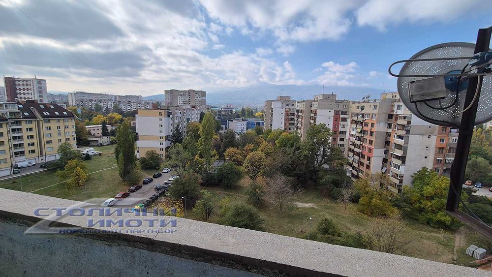 Тристаен, тухлен в Младост-1 до Тех Парк