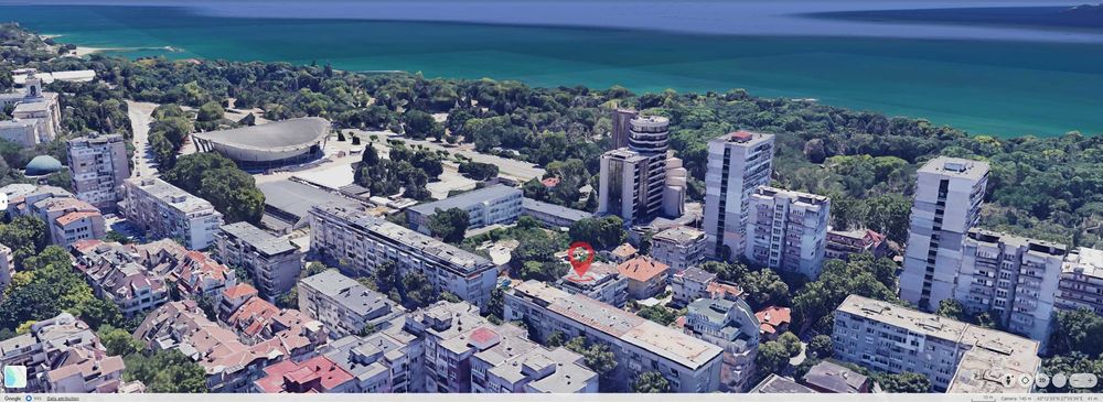 Собственик продава 4 стаен Спортна зала Варна  с паркоместа .