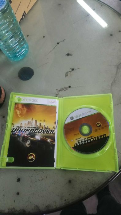 Xbox 360 + две игри