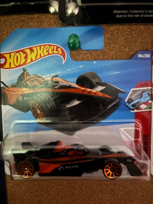 Hot wheels колички