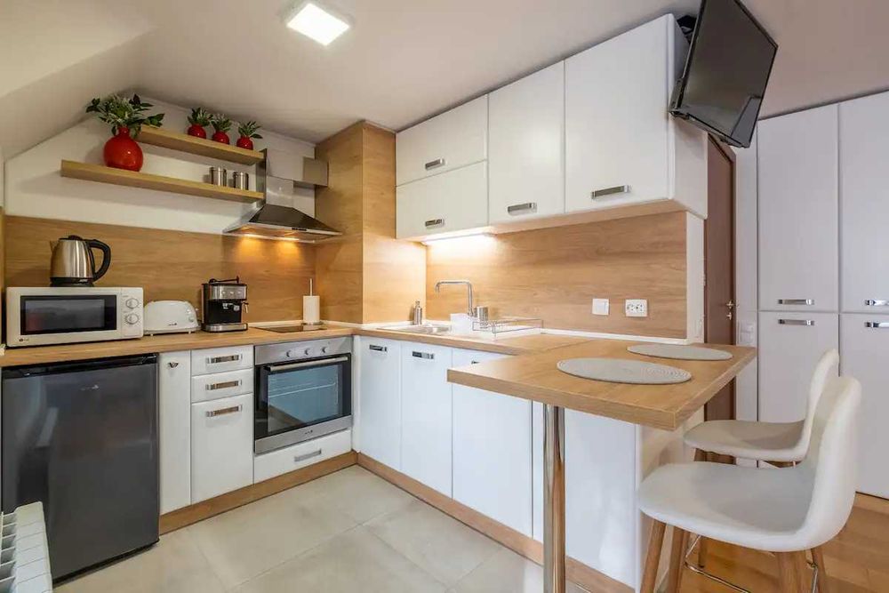 Продава се Едностаен апартамент в София, Център - 40 кв.м за 2763 €/кв.м - Снимка #1