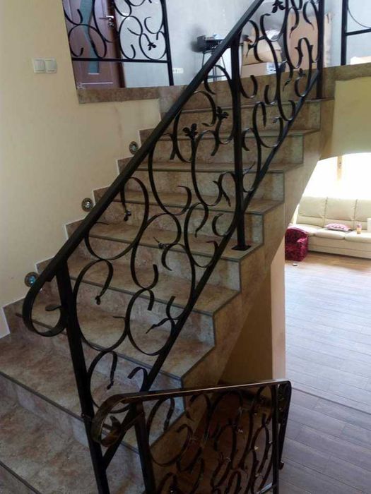 Porți garduri din fier forjat