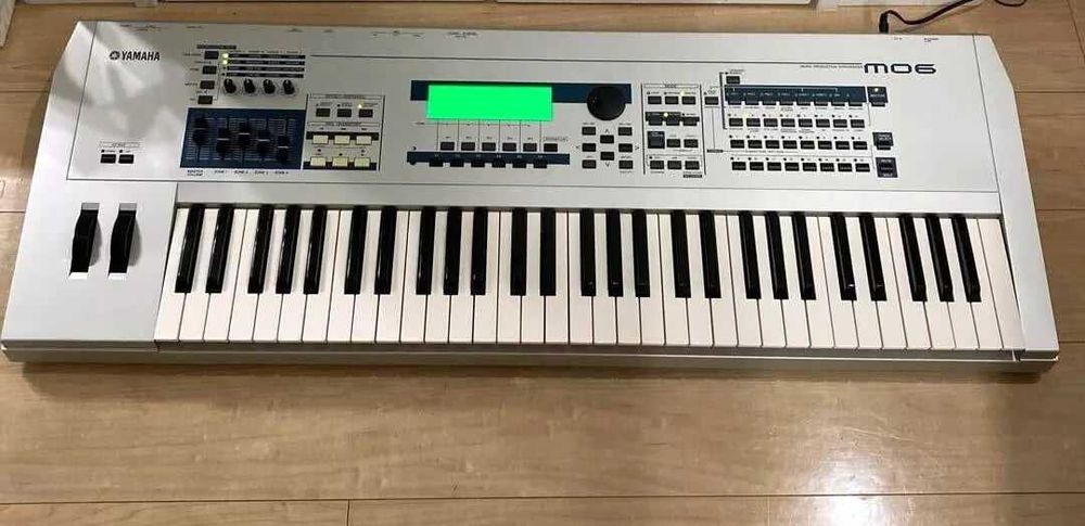 Синтезатор Yamaha MO 6