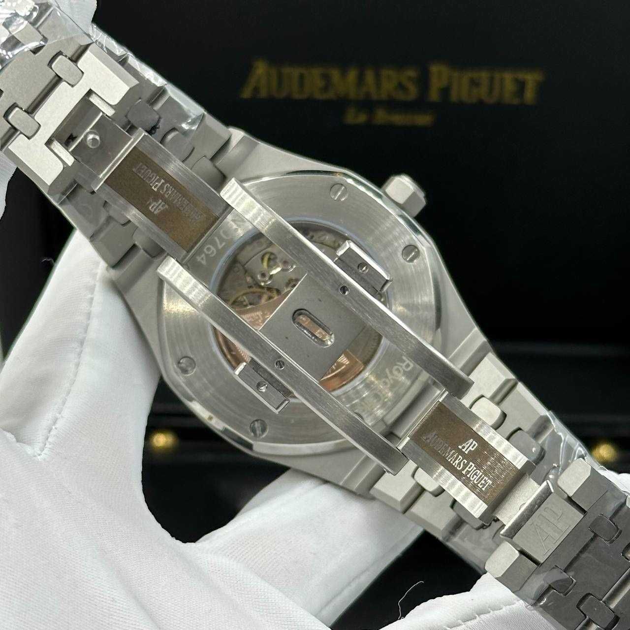 audemars piguet royal oak kaws collectie