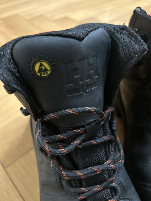 Bocanci helly hansen nr 40