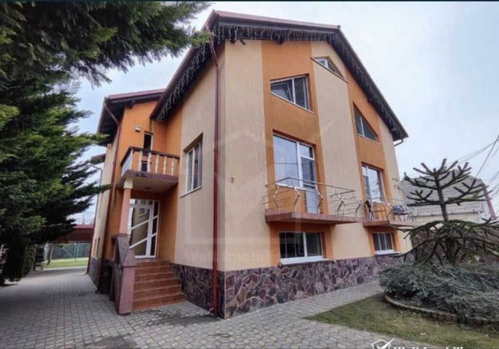 Închiriez pensiune pentru Crăciun și Revelion 2026