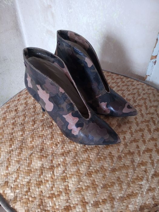 Дамски обувки Carinii но. 37