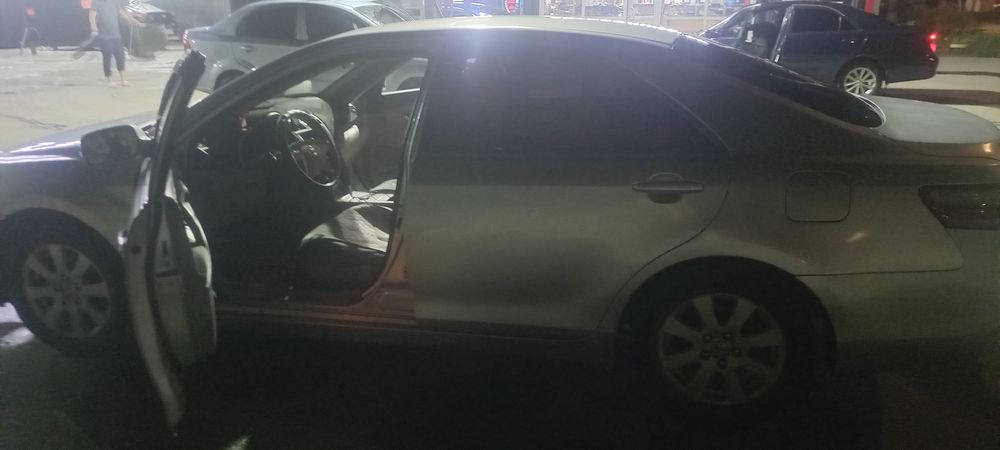 Продам или обменяю на дом таета Камри 40  2007 года выпуска