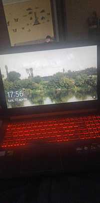 Vând Laptop Gaming Acer Nitro 5