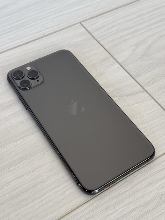 Iphone 11pro max 256gb в идеальном состояний Айфон