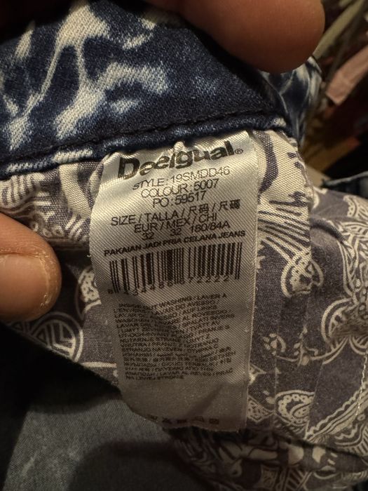 Blugi albaștri Desigual Ares