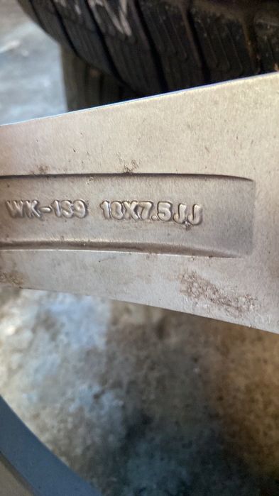 Гуми с джанти за джип