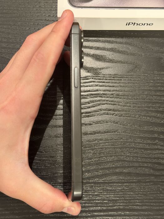 iPhone 15 Pro Max 256 GB Black Titanium, Full Box, Neverlocked + Husa