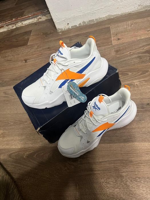 Кросовки Reebok новый