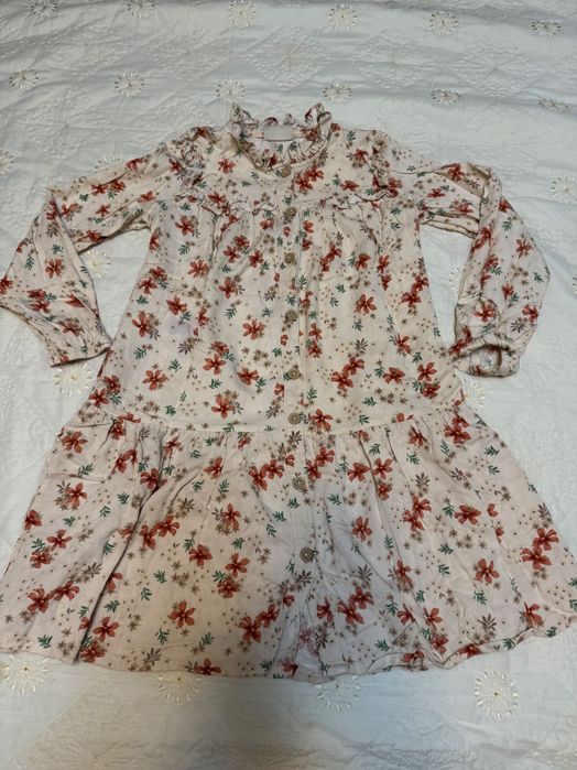 Hăinuțe fetiță 5-6 ani