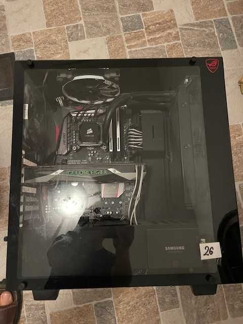 Sistem PC Gaming - i7-7700, RAM 16 GB, Placa grafica GTX1080-8 GB,