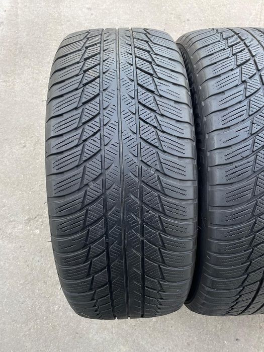 Set anvelope iarna 225 50 18 bridgestone rsc