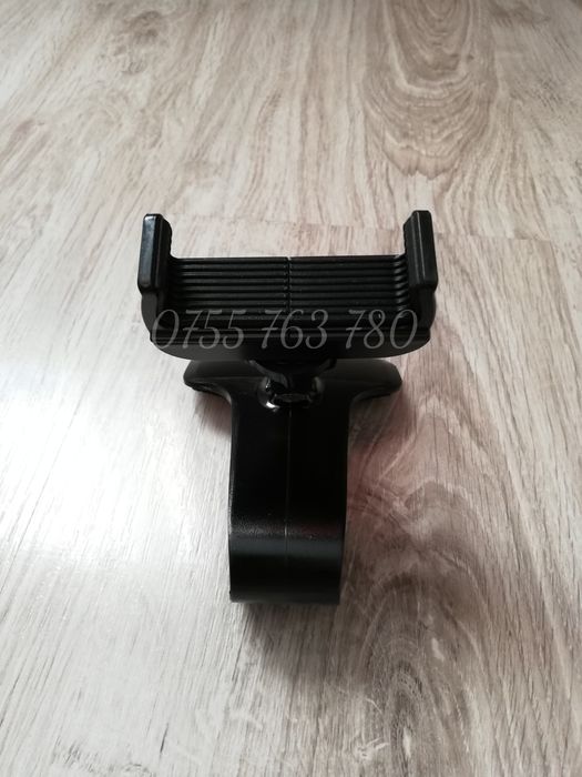 Suport telefon deasupra ceasurilor bord