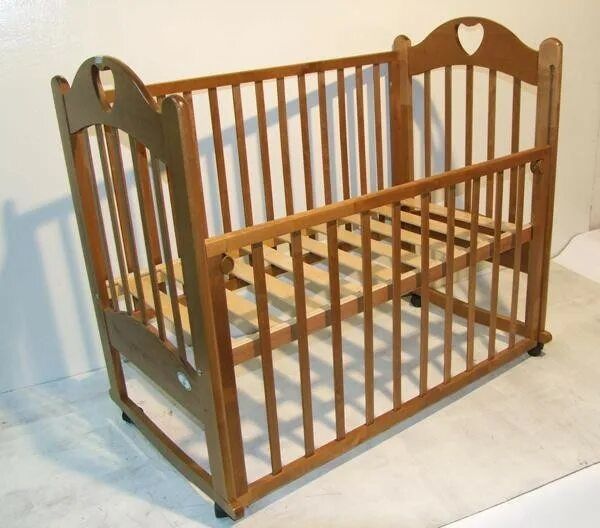Кровать деревянная детская+матрас 2хсторон.в подарок