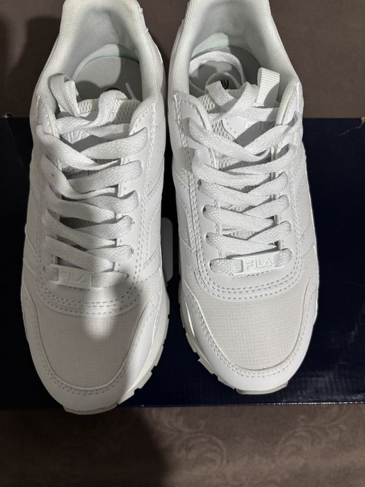 Чисто нови маратонки FILA.Номер 36…