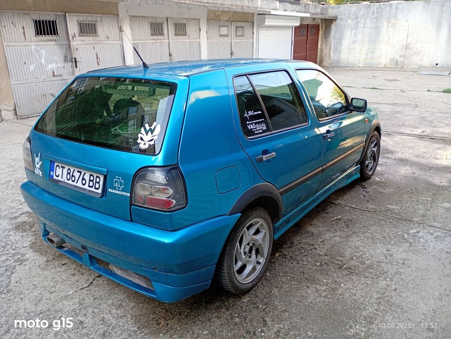 Volkswagen Golf 1.8