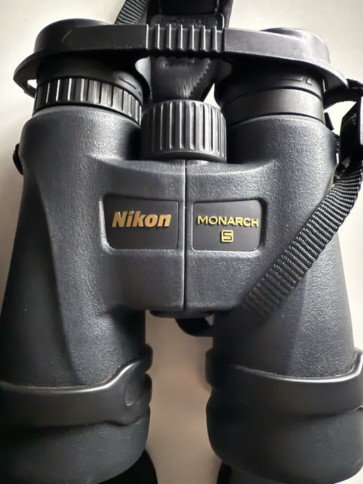 Binoclu Nikon Monarch 5/5 10/42 10x